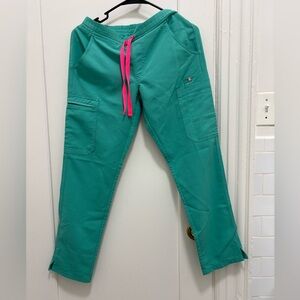 Figs women's Surgical Green Yola™ - Petite Skinny Scrub Pants - XS - Petite
